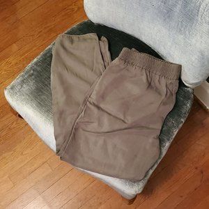 Threads 4 Thought Women's Neve Dolphin Pant